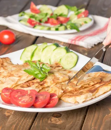 Doručak — pita sa salatom